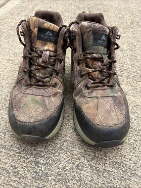 Ozark Trail Camouflage Hiking Boots in Brown and Green